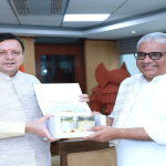 सीएम धामी ने की नई दिल्ली में केंद्रीय सड़क परिवहन एवं राजमार्ग मंत्री  नितिन गडकरी से भेंट