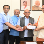 इस बार पैदल मार्ग पर रैन शेल्टर बढ़ाए जाने से मिल रही है राहत