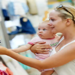 पुरानी पीठ दर्द की समस्या से राहत के लिए अपनाएं ये 5 सरल और प्रभावी आदतें