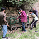 मुख्यमंत्री धामी ने बच्चों को स्वच्छता ही सेवा के तहत गंगा शपथ दिलाई