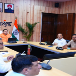 राज्यपाल ने सपरिवार अष्टमी पर पूरे विधि-विधान के साथ देवी स्वरूपा कन्याओं का पूजन किया  