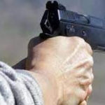 स्वदेशी अभियान को दिया बढ़ावाः मुख्यमंत्री धामी ने खादी ग्रामोद्योग भवन से की खरीदारी