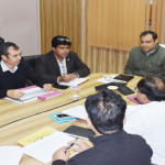 डीएम ने  की गंगा संरक्षण समिति के कार्यों की समीक्षा